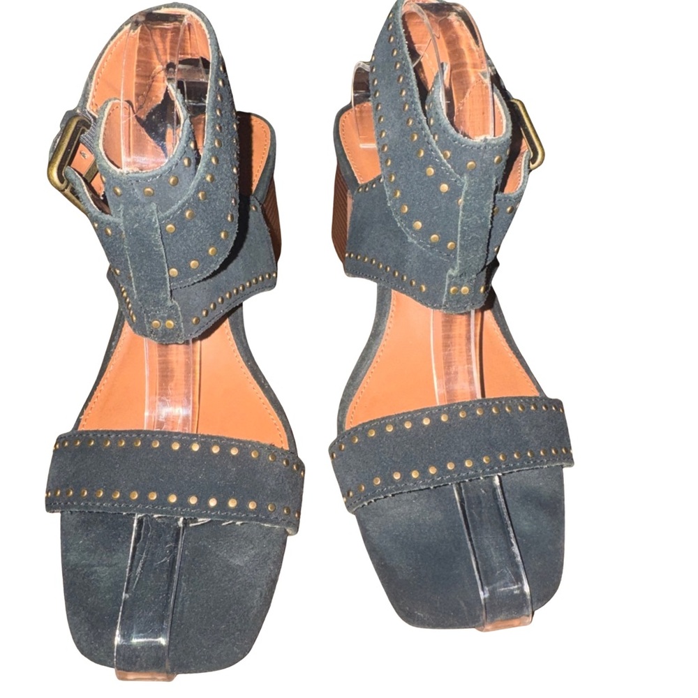 Wonderly Studded Block heel ankle sandals women’s size 8 black like new - Picture 2 of 5